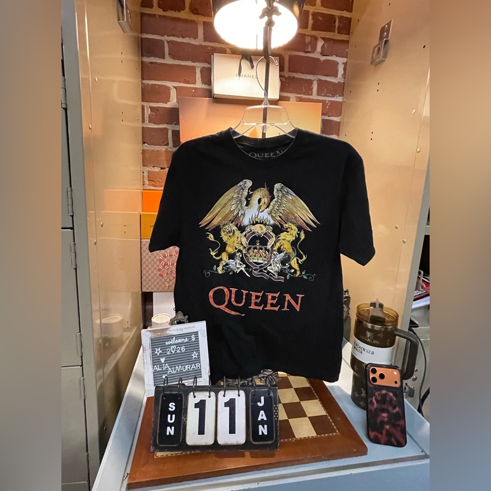 Queen Classic Rock Phoenix Crest Freddie Mercury